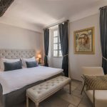 Deluxe - Bedroom