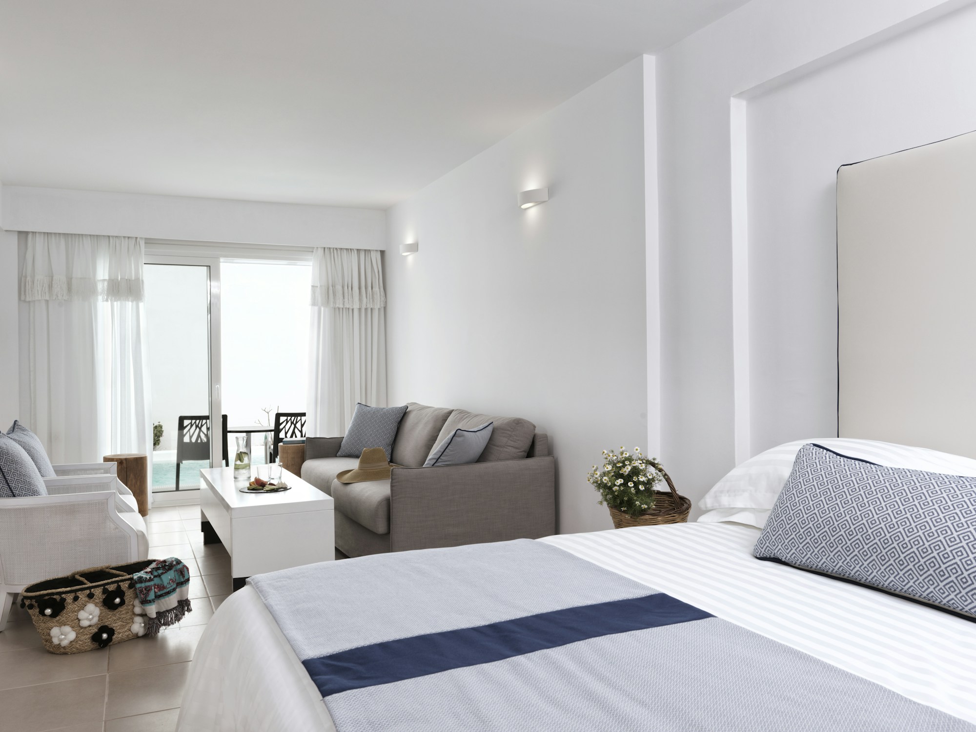 Junior Suite Sharing Pool