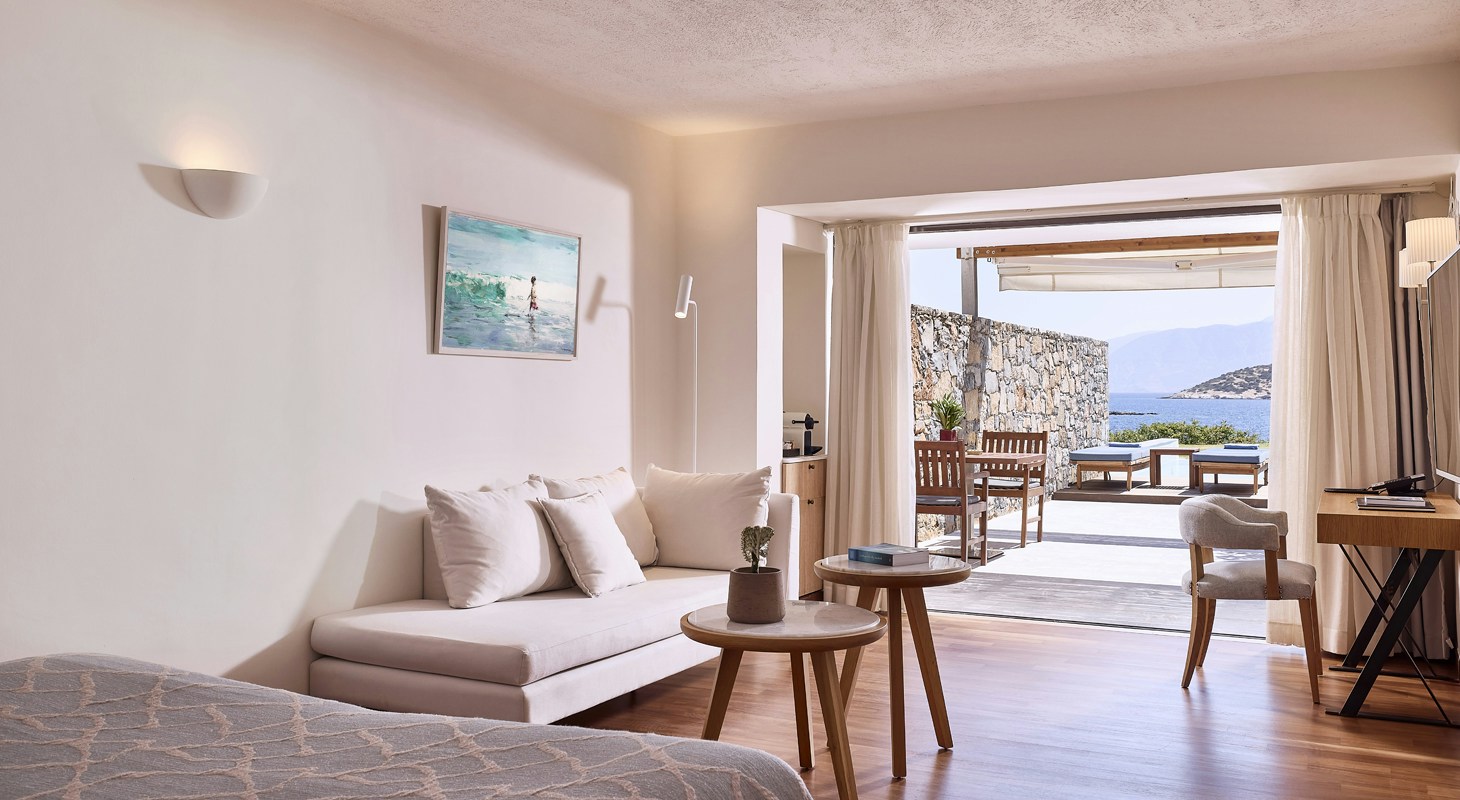 Classic Studio Private Pool Sea View - Living Area