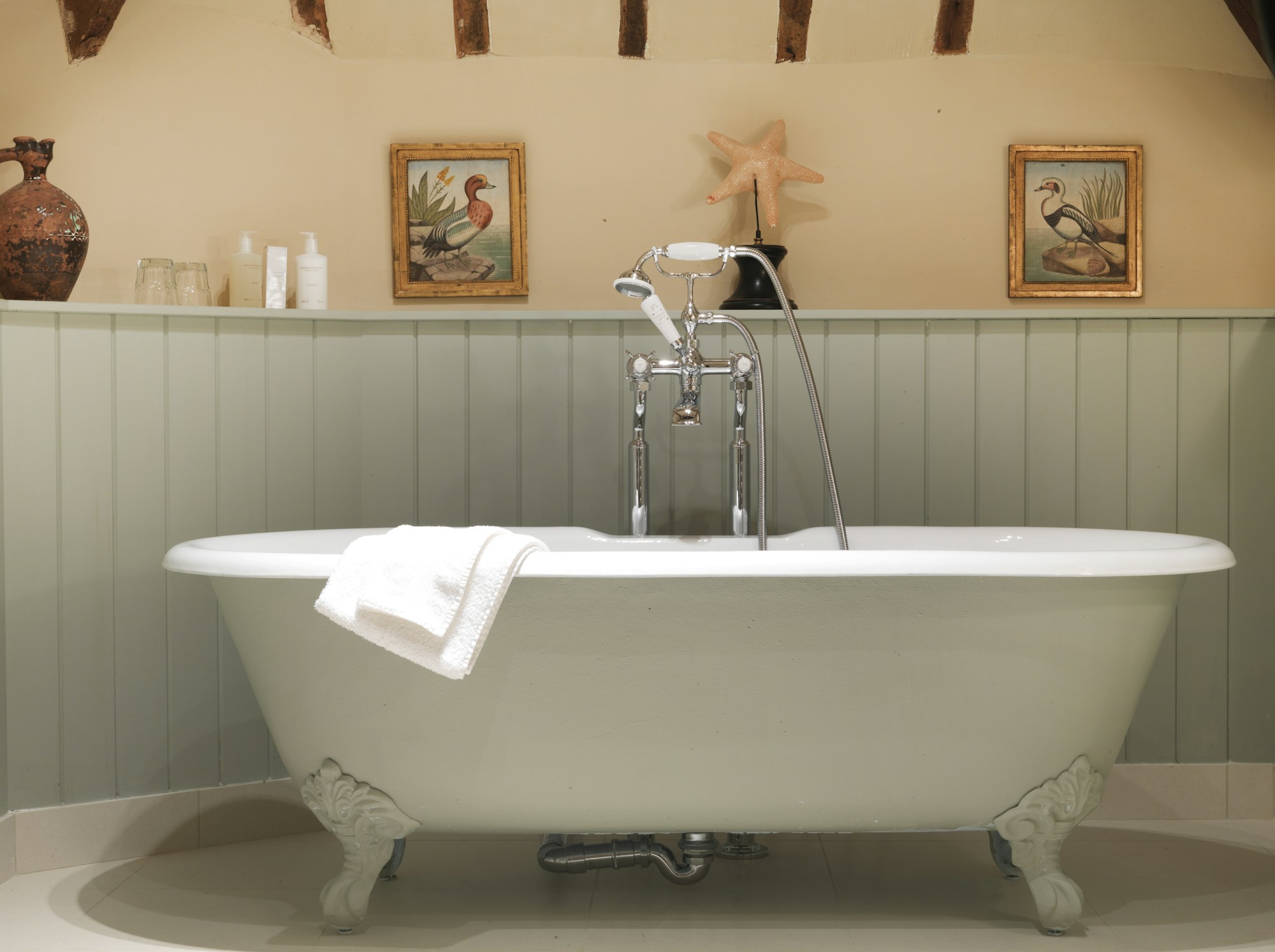 Generous with Bath Only - Bathtub