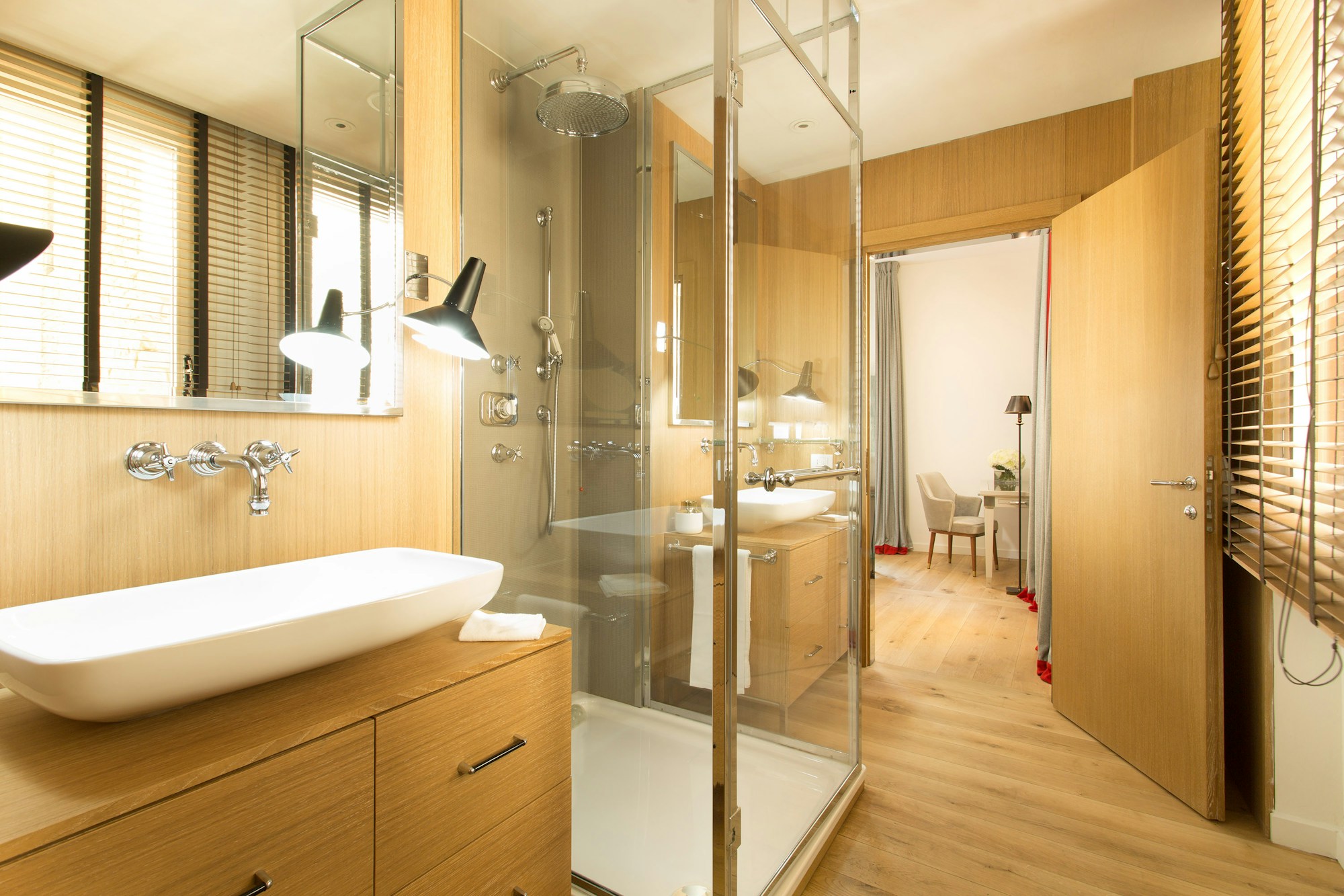 Designer Suite - Bathroom