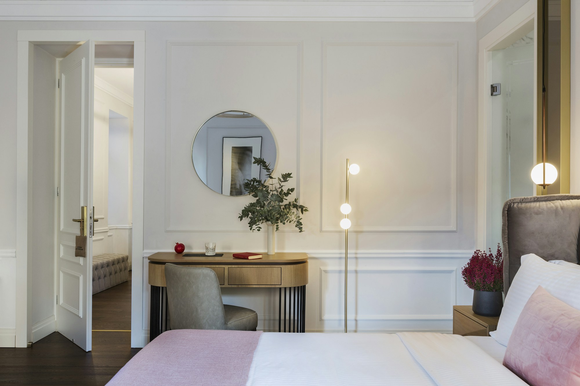 Elegant Suite - Bedroom