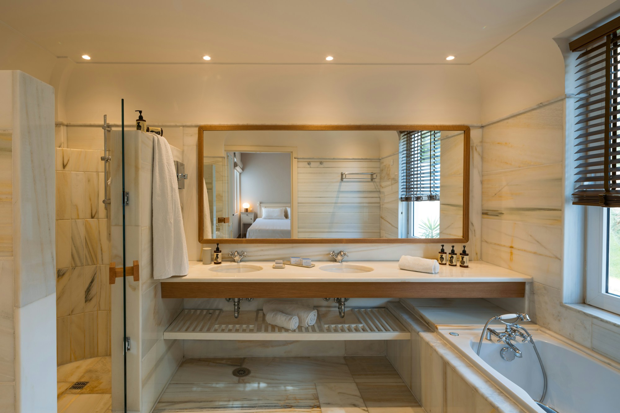 One Bedroom Deluxe Senior Suite