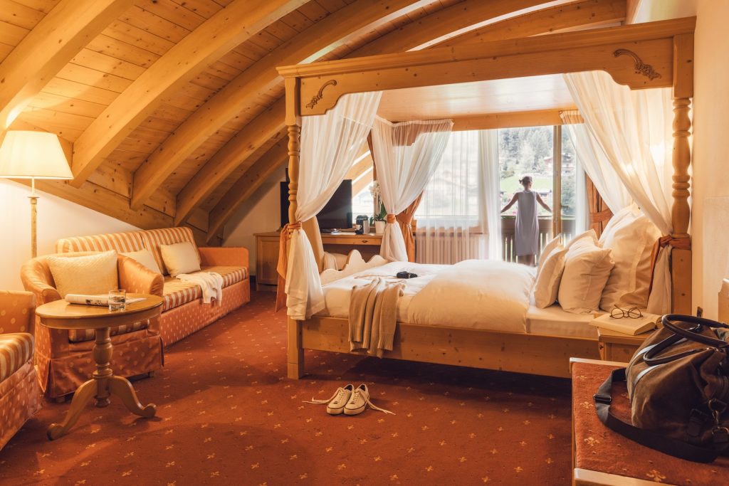 Romantic Suite - Bedroom