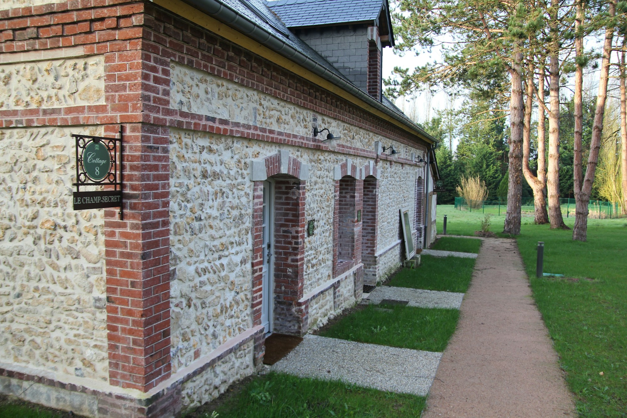 Private Cottage - Exterior