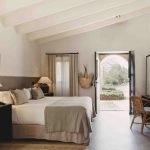 Deluxe Garden Room - Bedroom