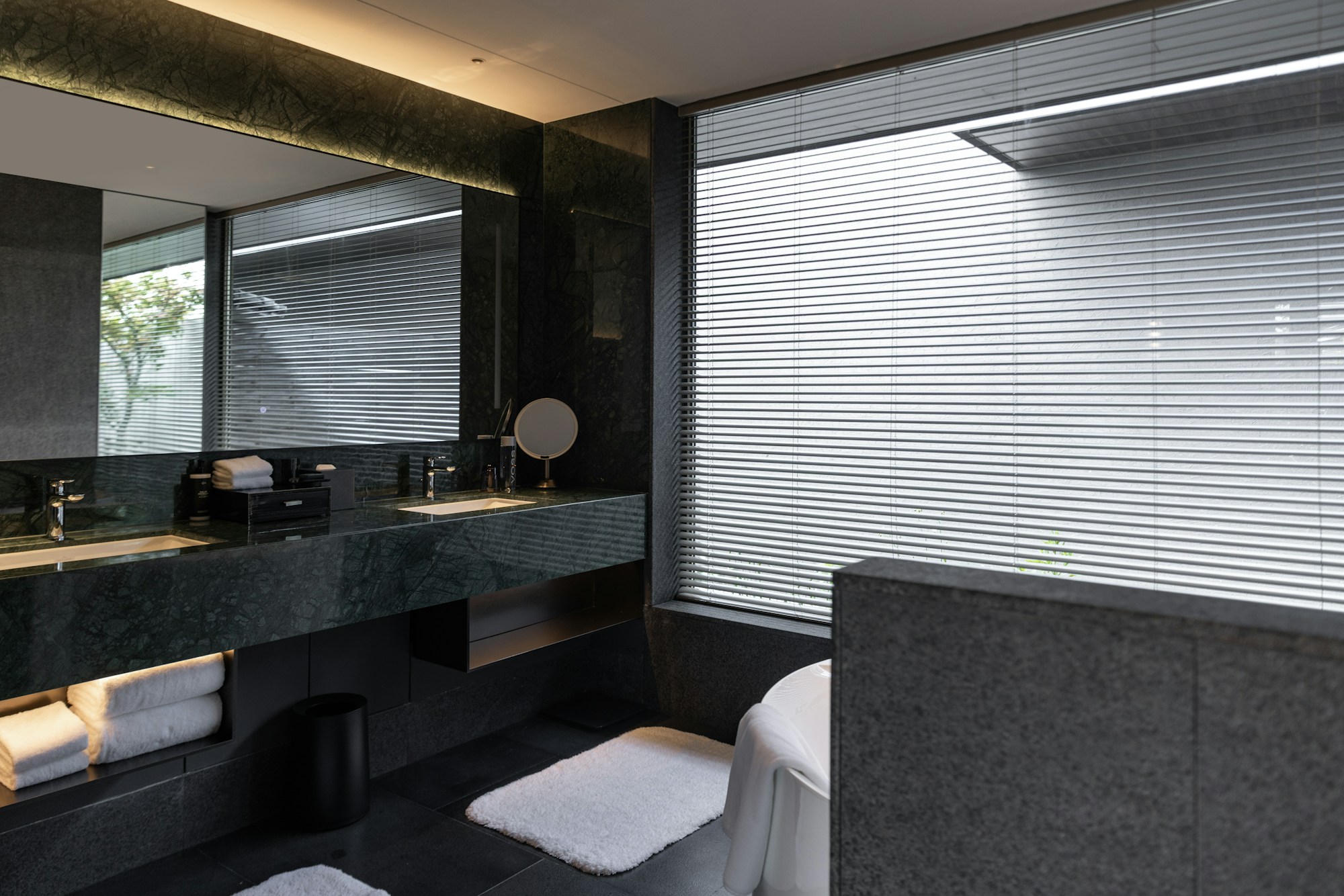 Terrace King - Bathroom