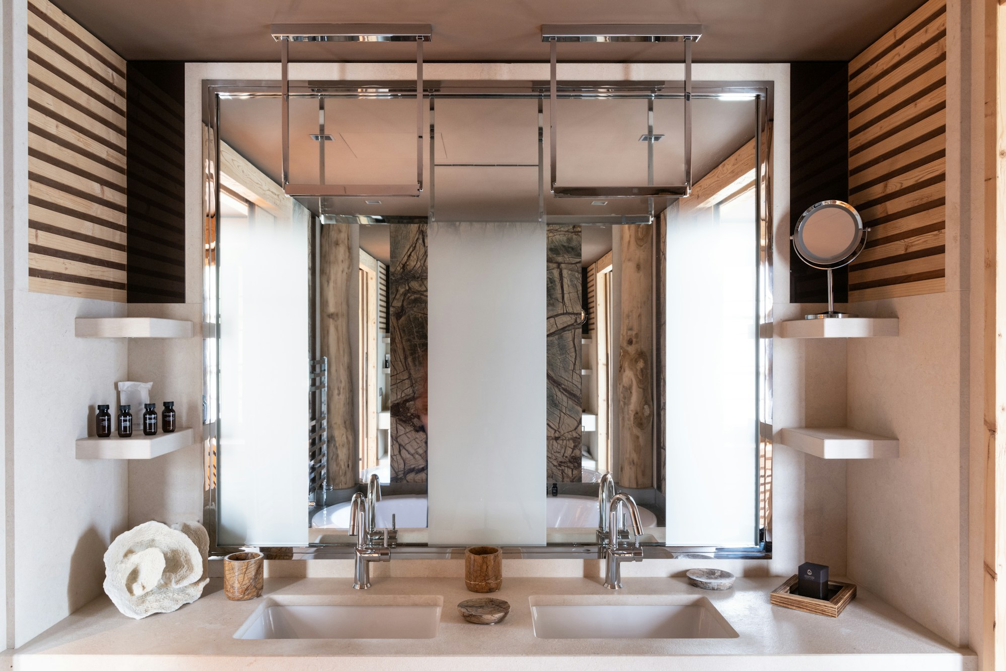 Signature Dolomites Suite - Bathroom