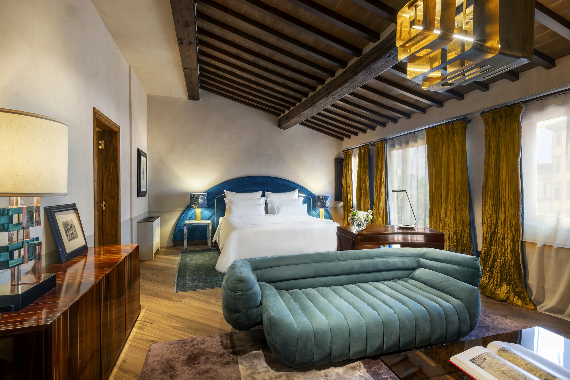 Chaplin Suite - Bedroom