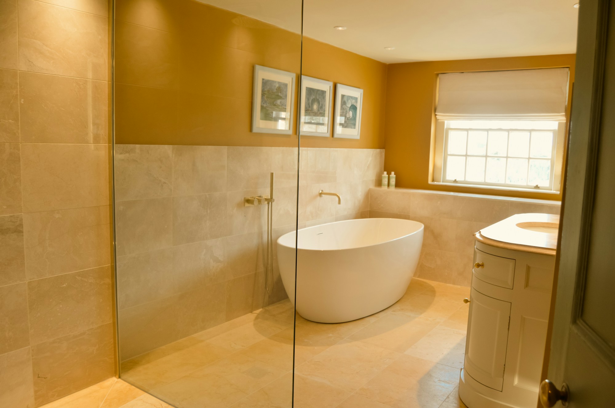 Two-Bedroom Loft Bathroom