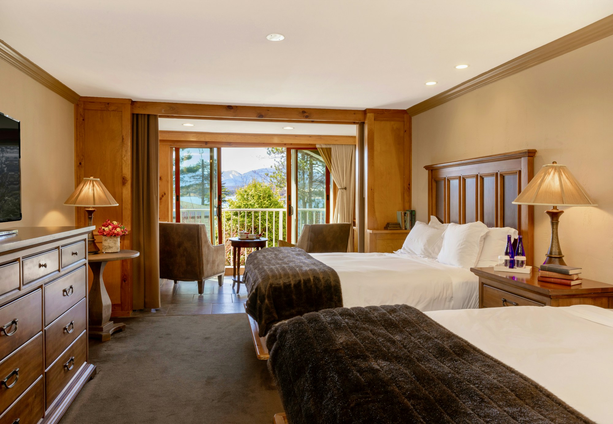 Lookout Room - Bedroom