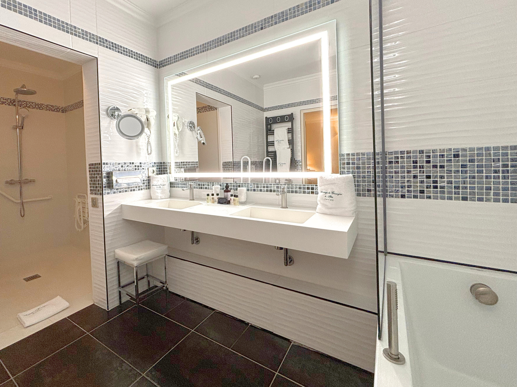 Deluxe Room with Terrace