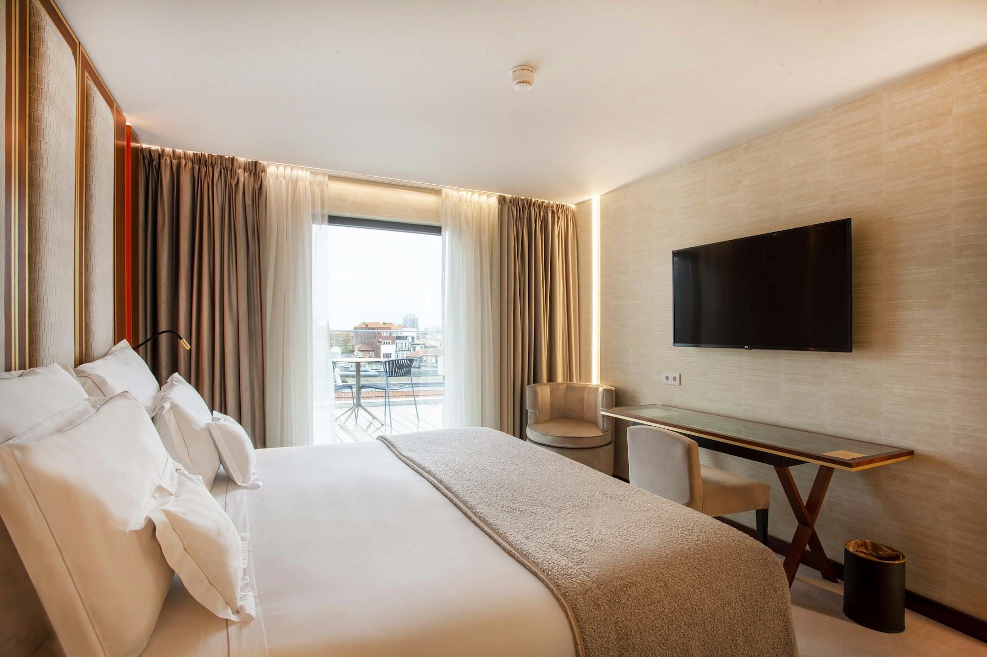 Superior with Balcony - Bedroom