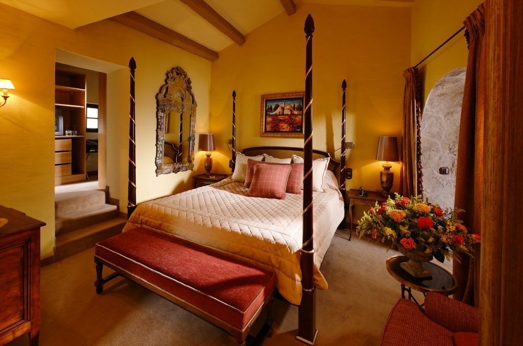 Suite Bedroom