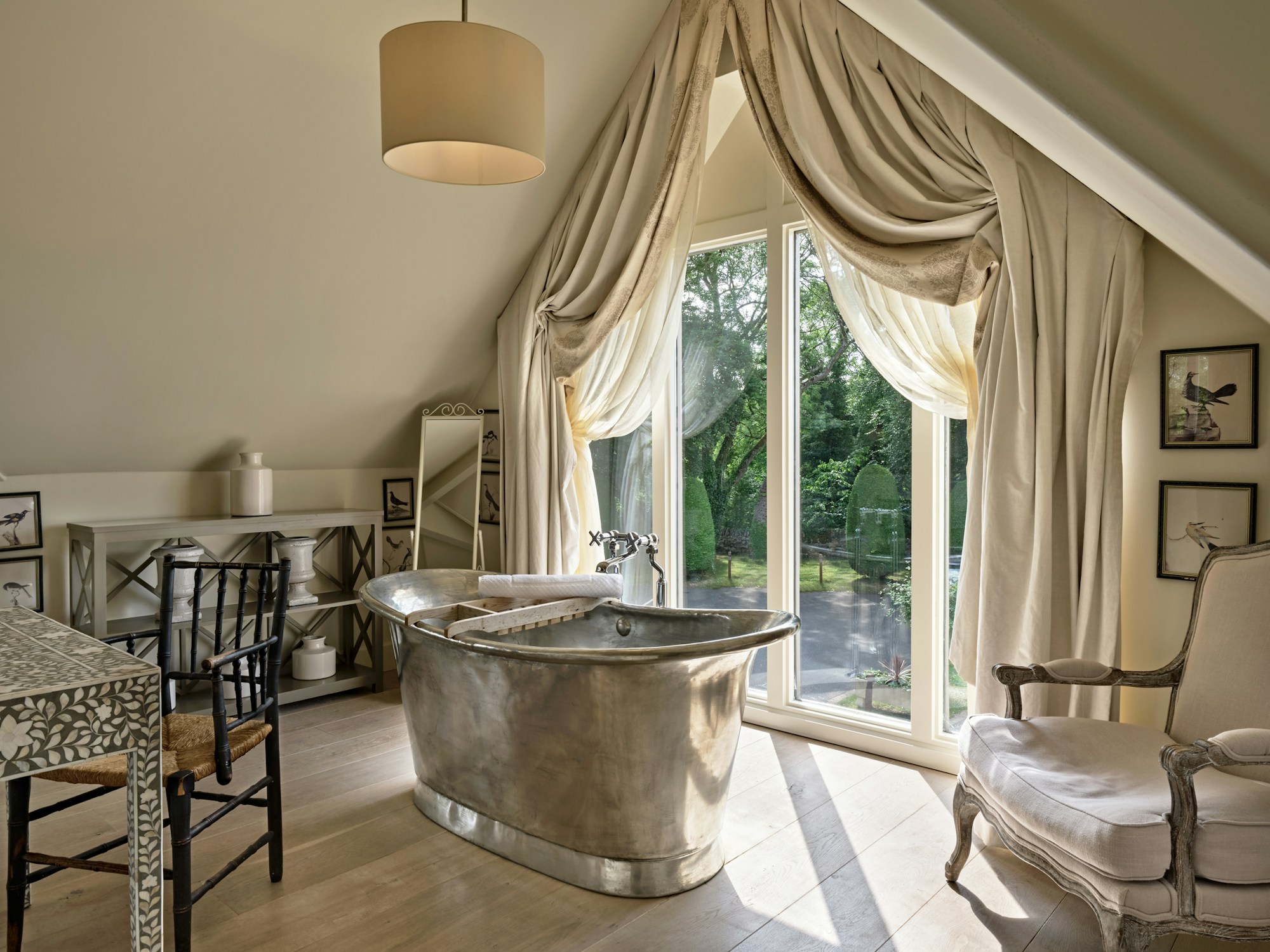 The Loft - Bathtub