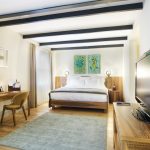 Deluxe Suite - Bedroom