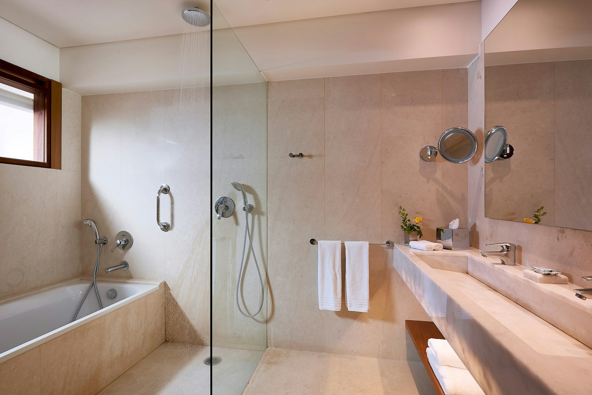 Classic Junior Suite Sea View - Bathroom