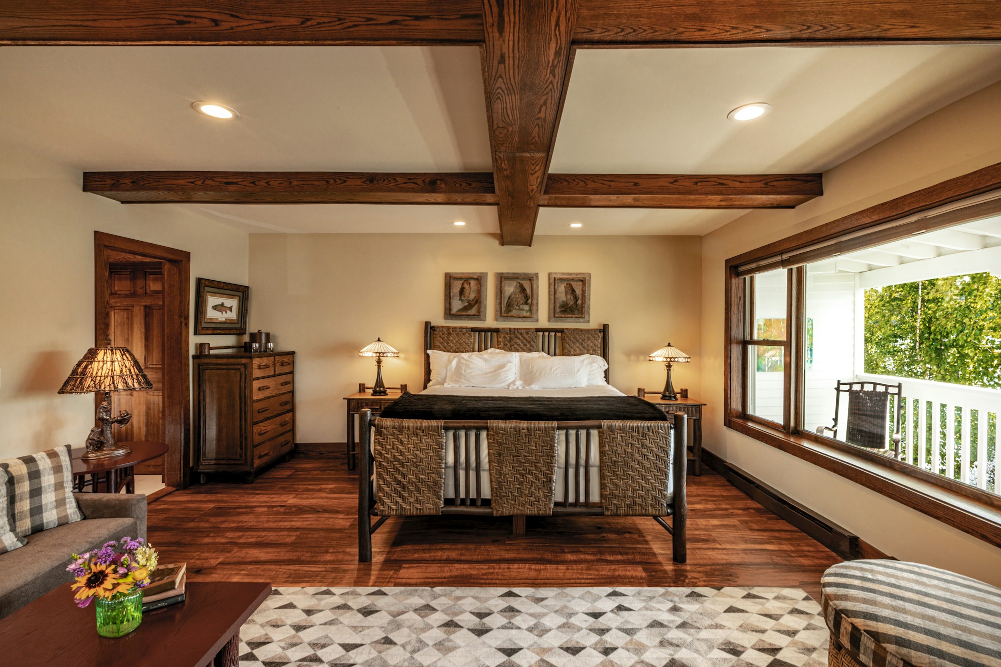 Lakeside Suite 3