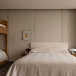 Bunk Bed Studio King Room - Bedroom
