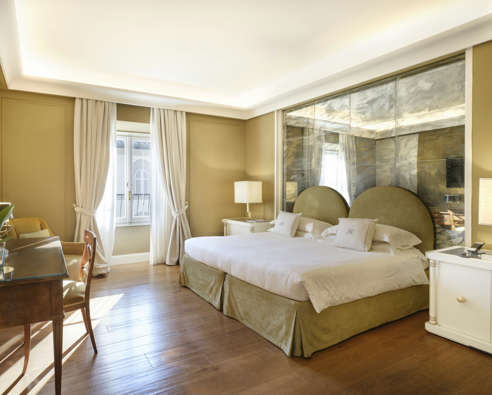 Penthouse Suite - Bedroom