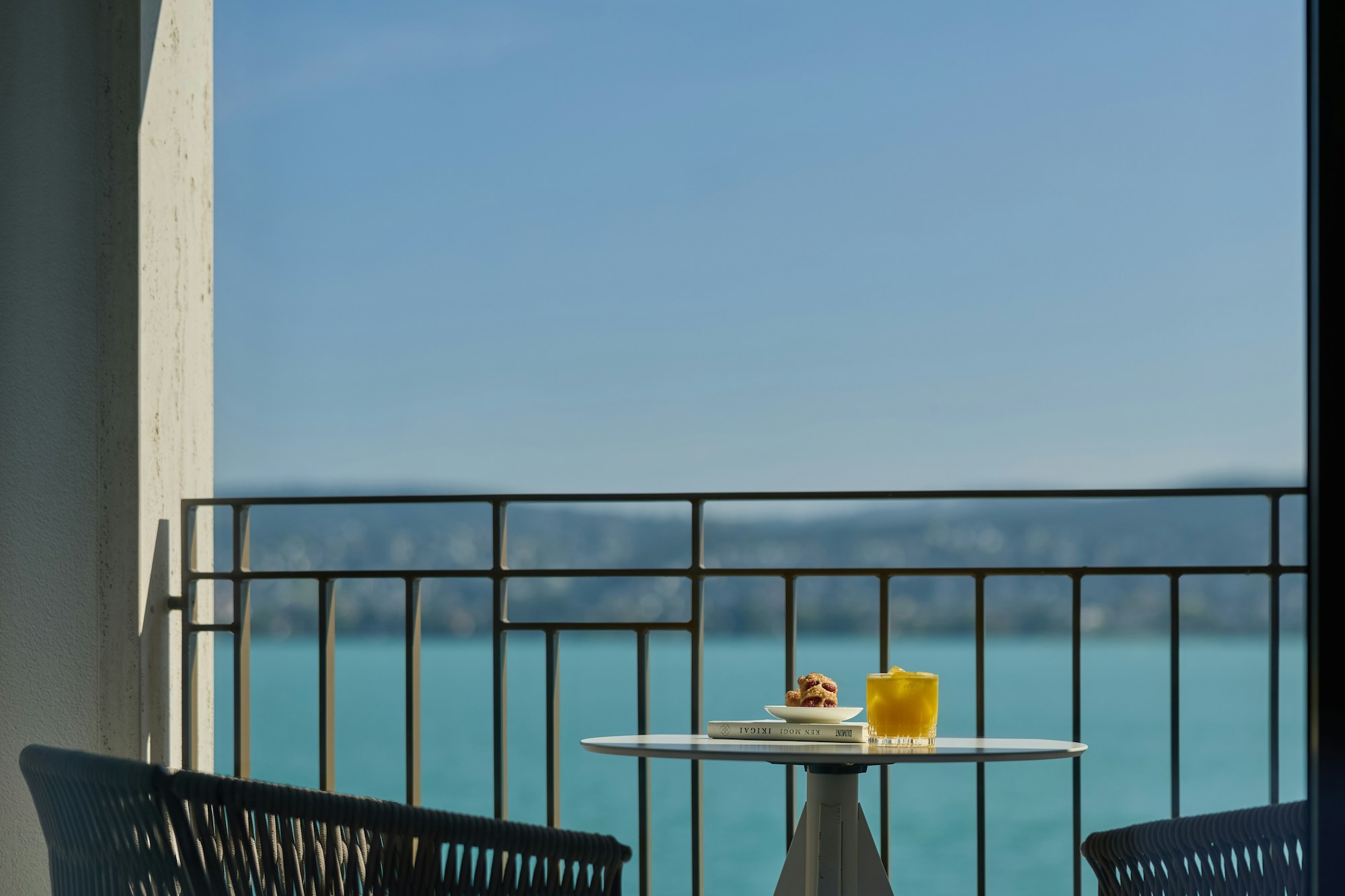 Lakeview Deluxe Studio with Balcony - Balcony