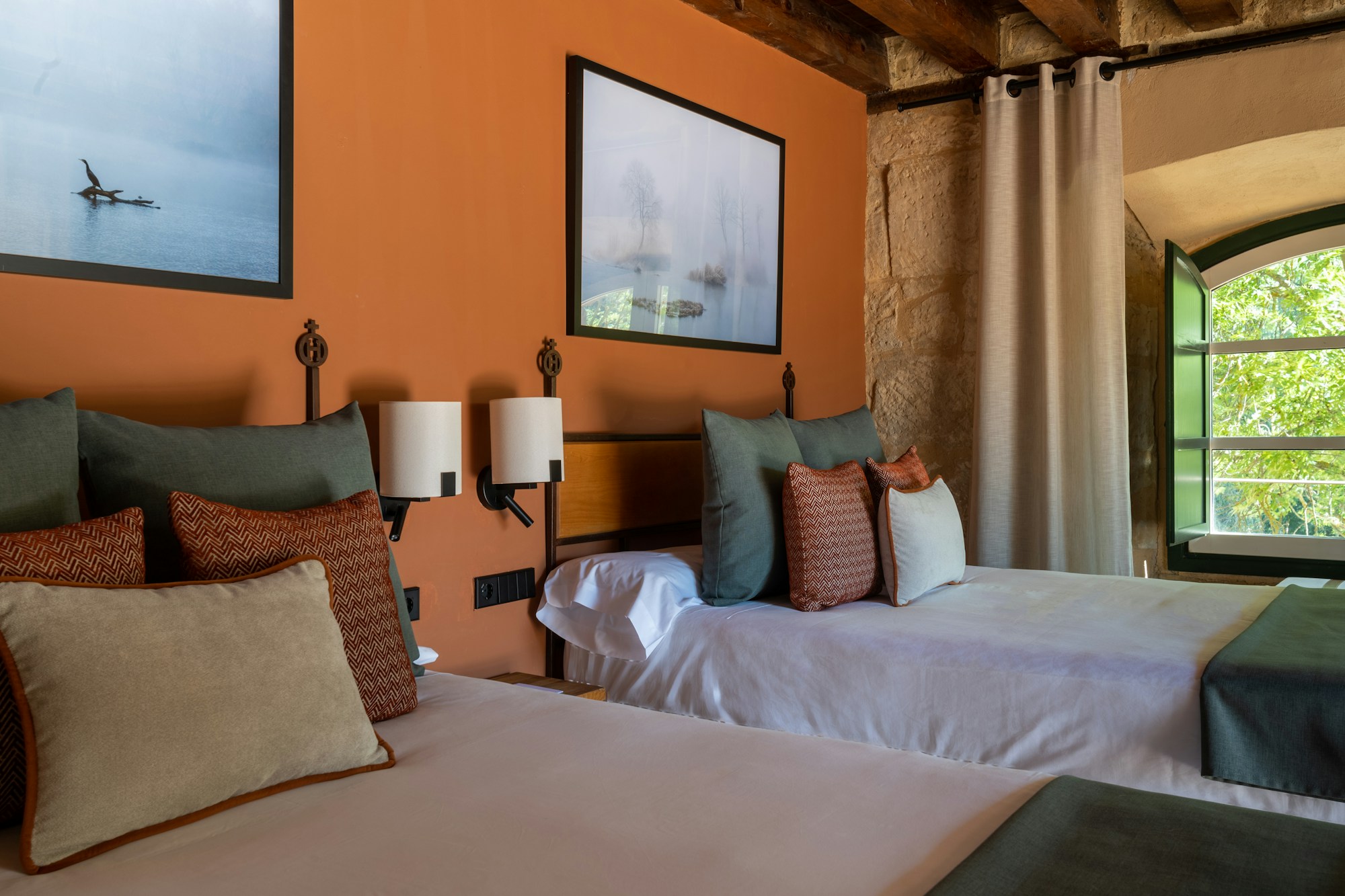 Deluxe Room with Terrace - Bedroom
