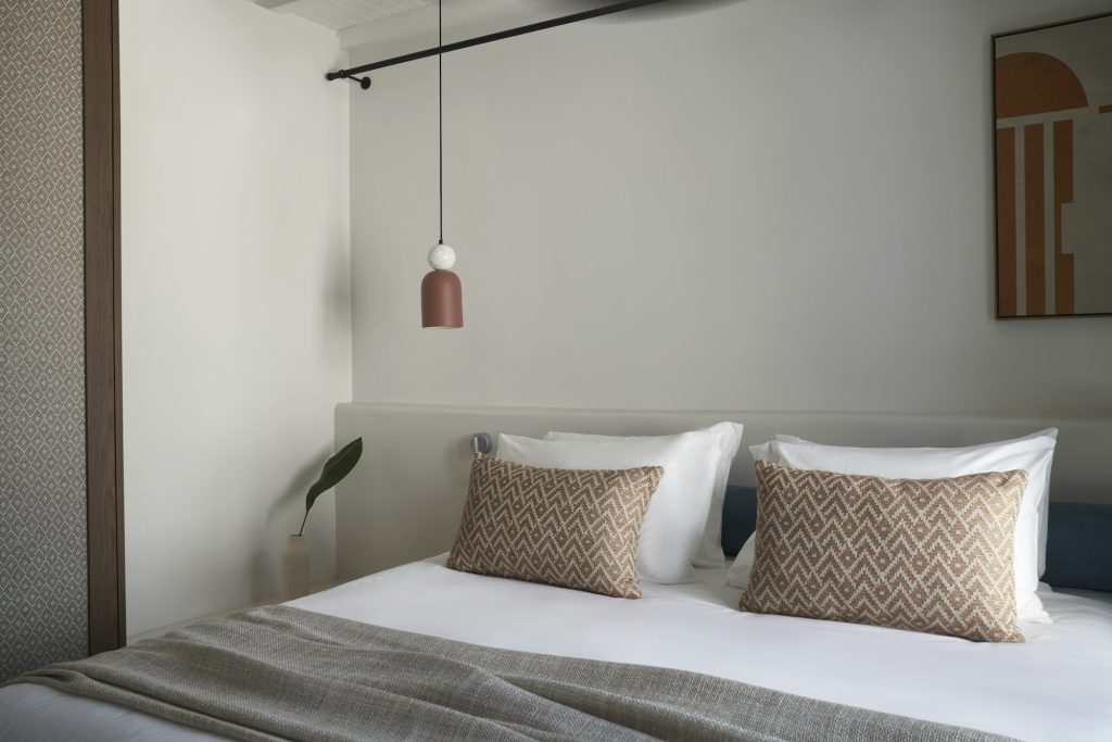 Essence, Minois Blu, Origin & Deluxe Suites