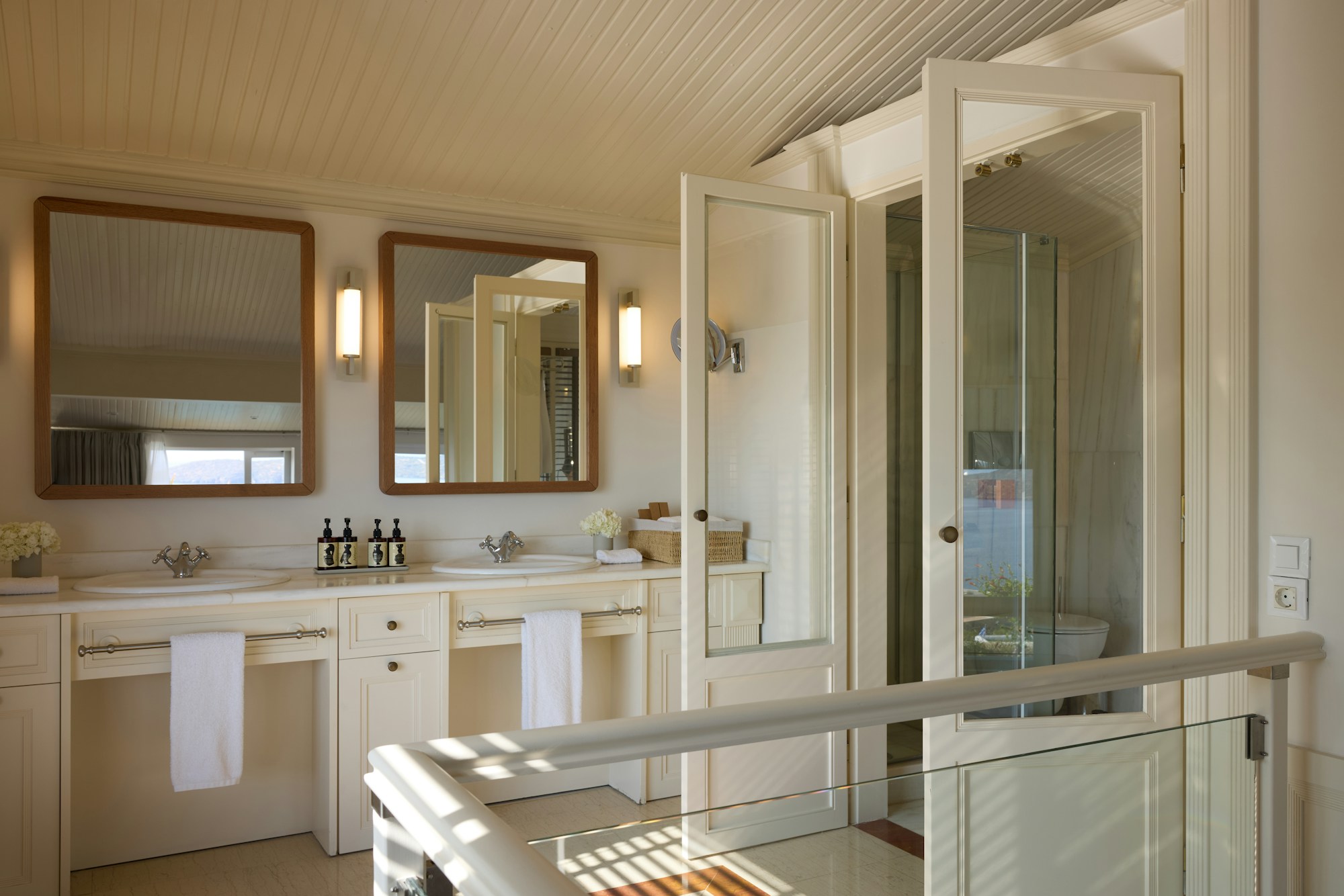Three Bedroom Presidential Spa Villa - Minos