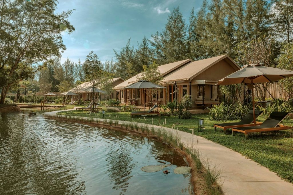 Lagoon Pool Tented Suite