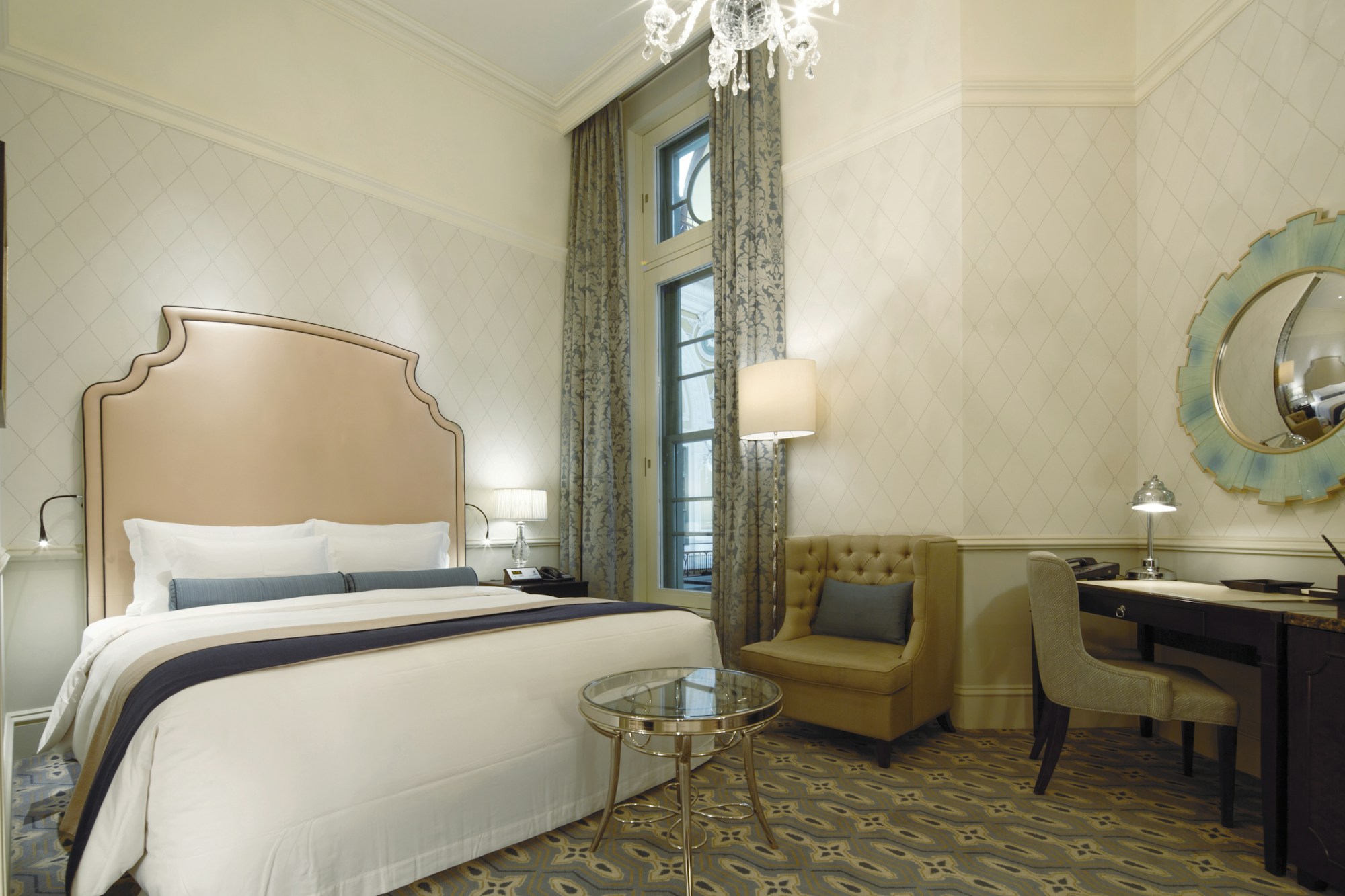 Dome Side King - Bedroom