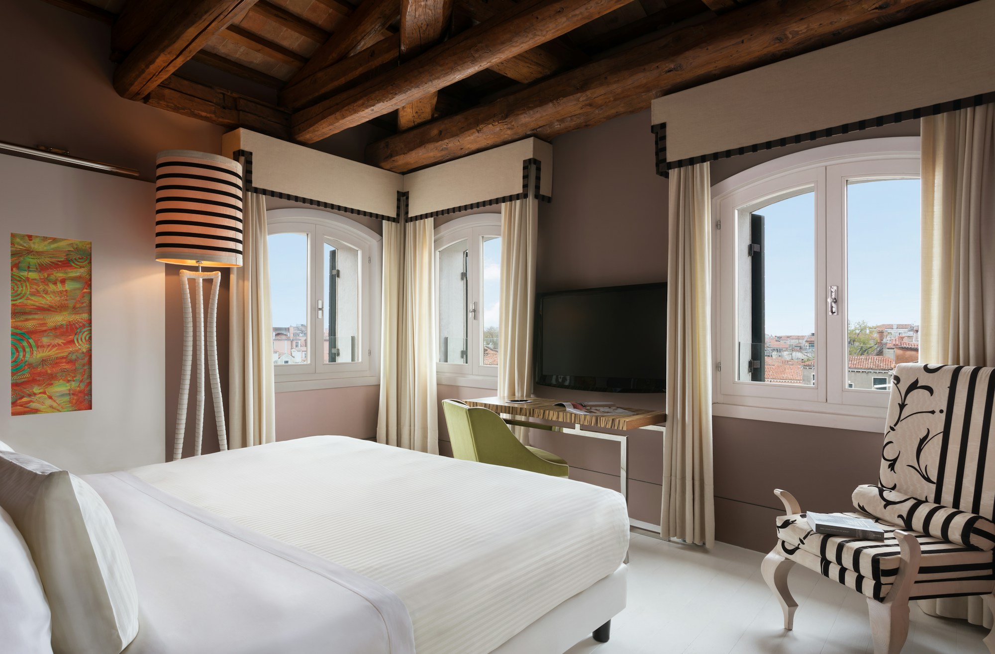 Superior - Bedroom
