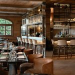 Restaurant & Bar