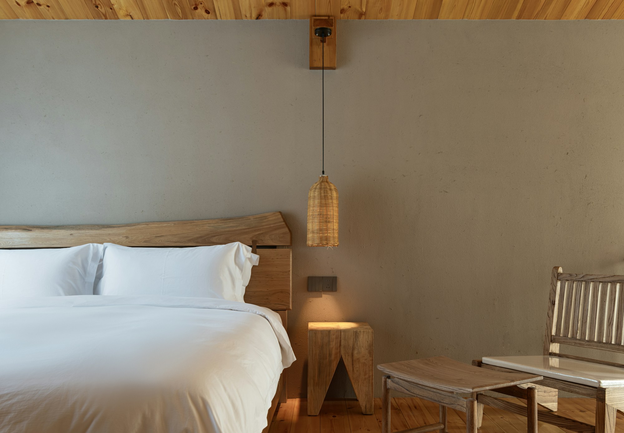 Duplex Log Cabin Suite