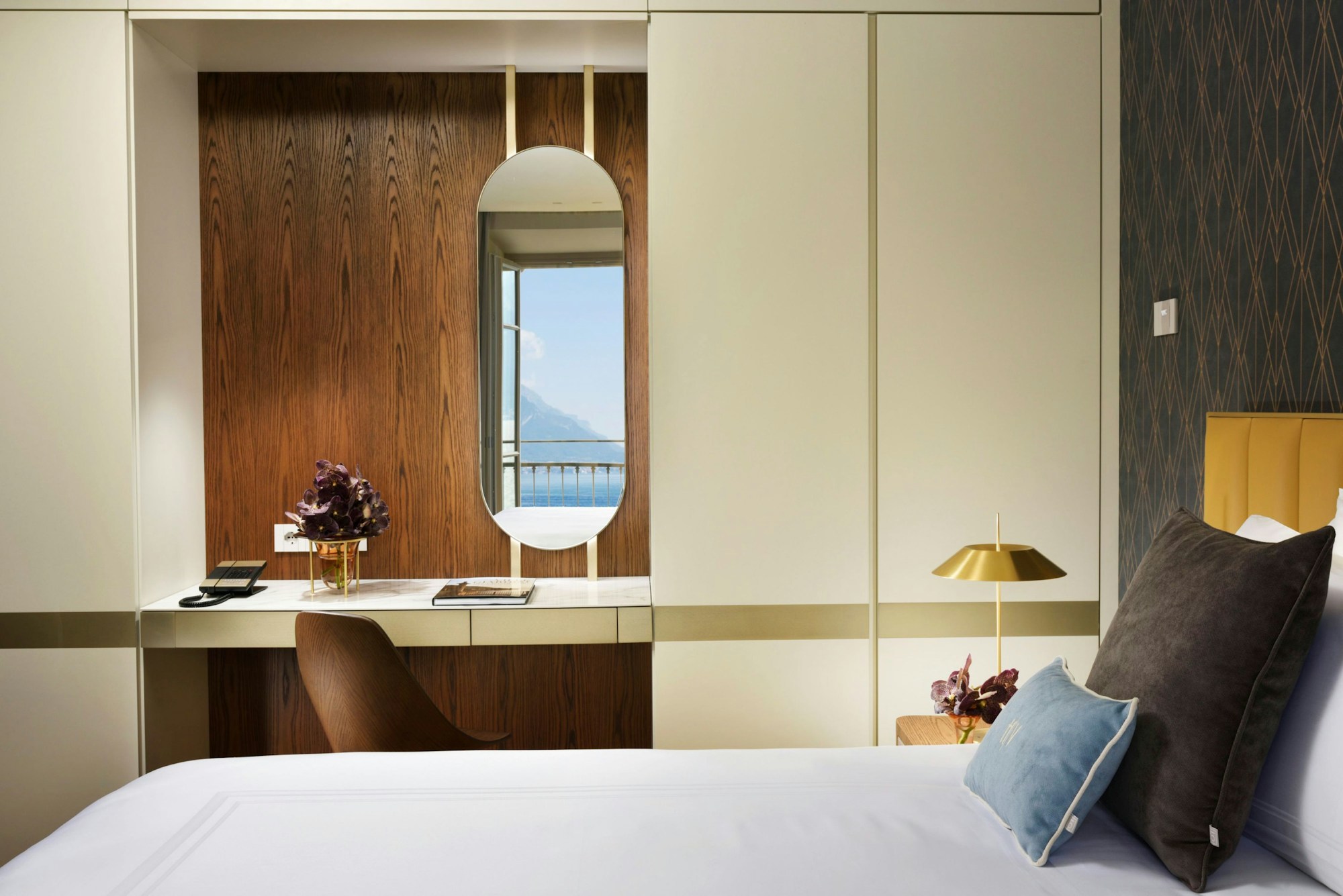 Junior Suite Lake View