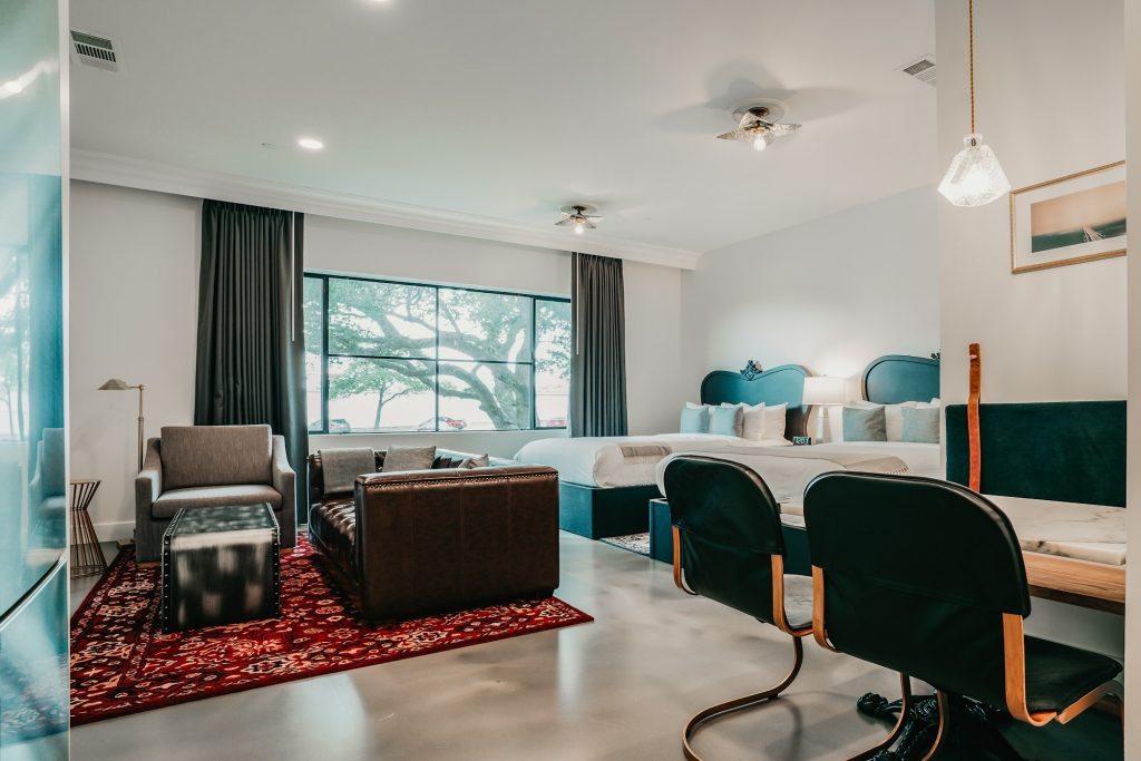 Studio Double - Bedroom