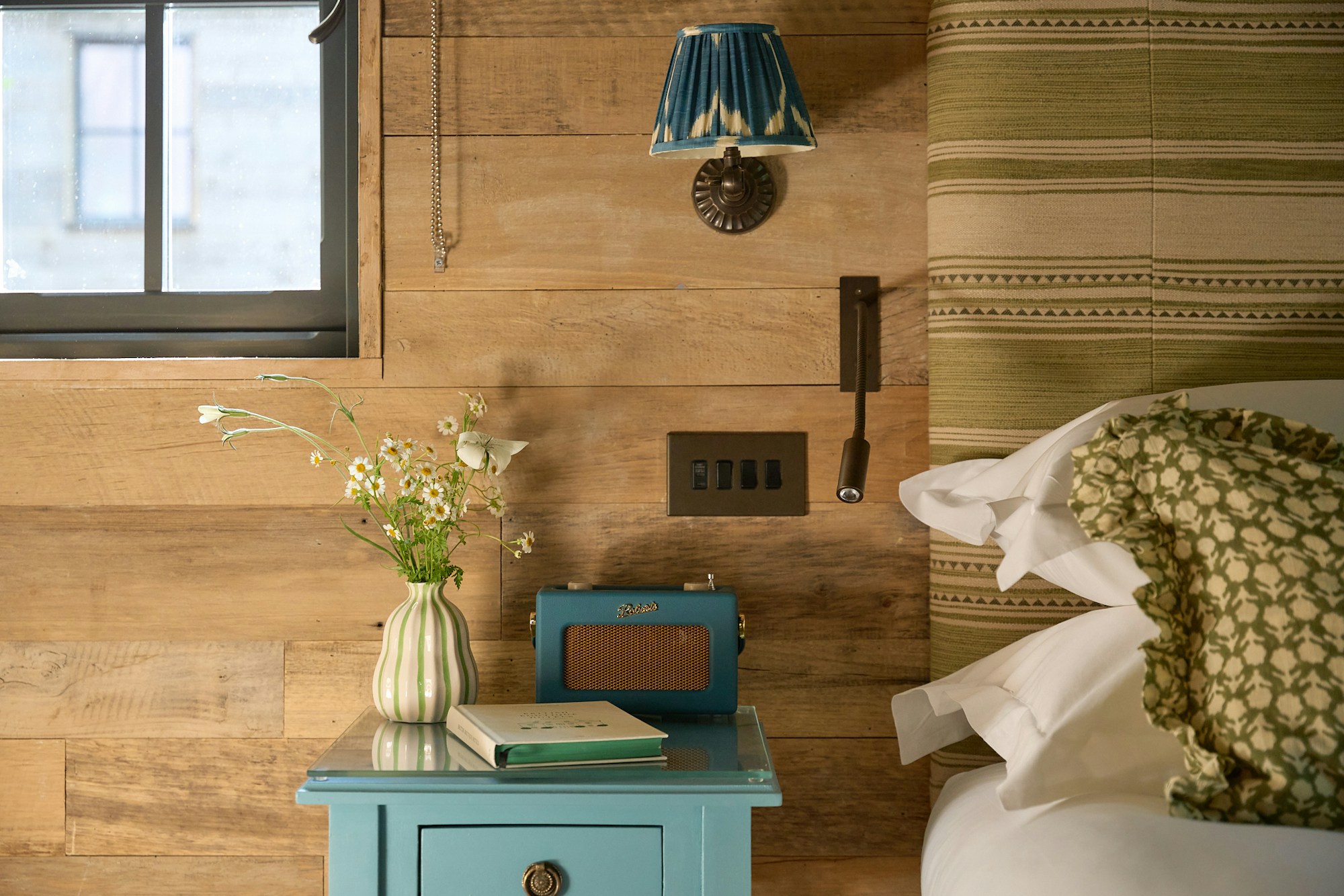 Tree House - Bedroom