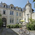 YNDO Hôtel - Exterior