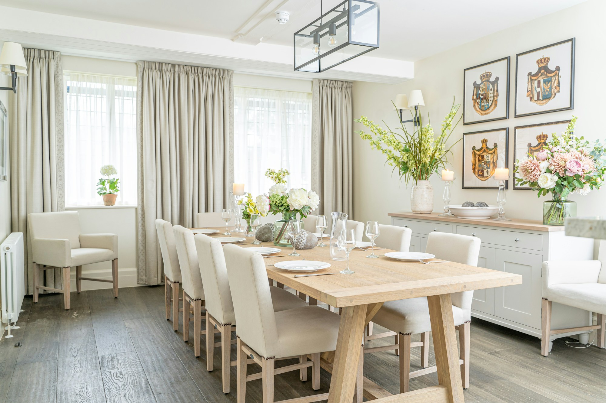 Long White Cloud - Dining Area