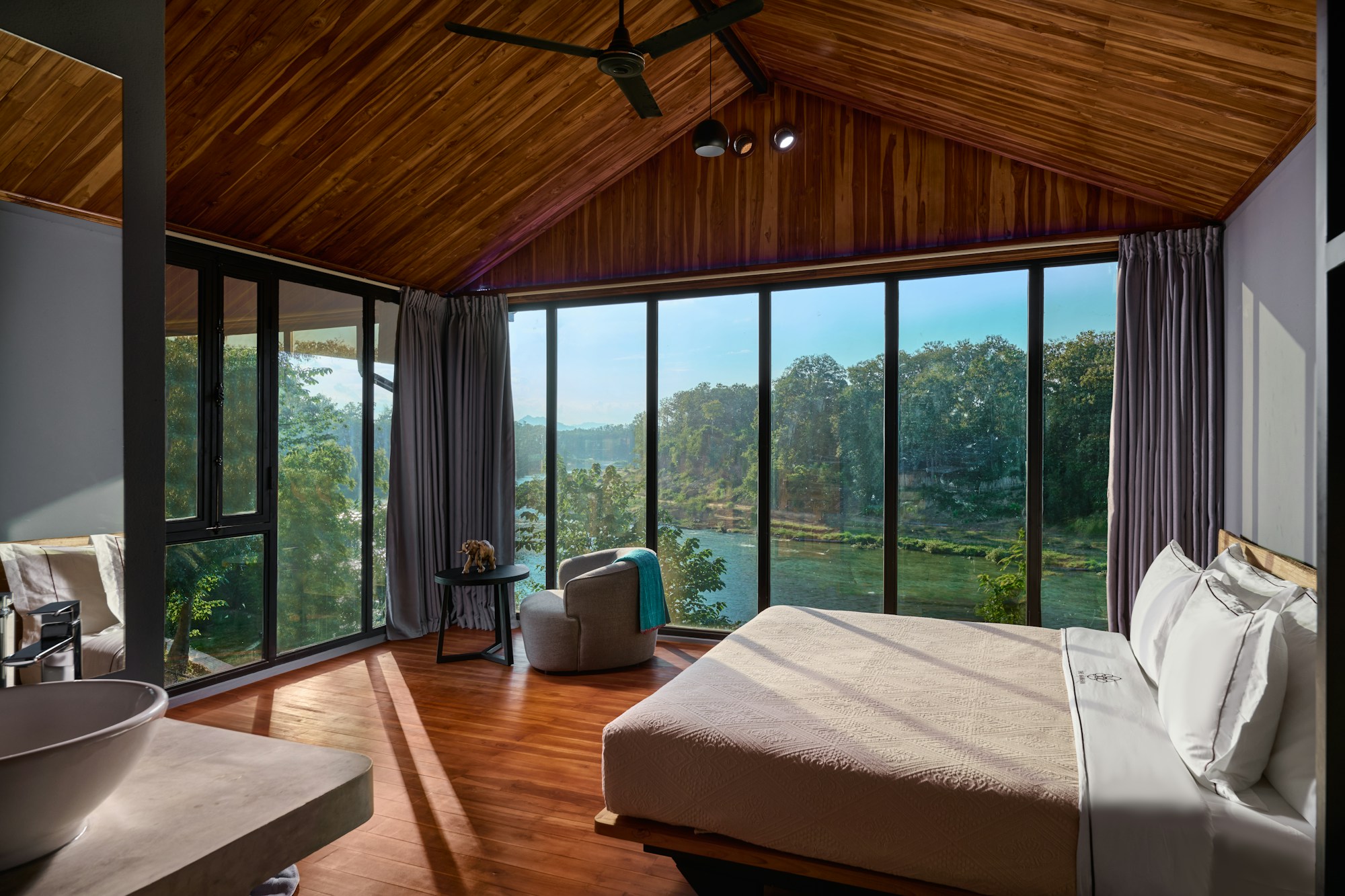Sunset Namkhan - Bedroom