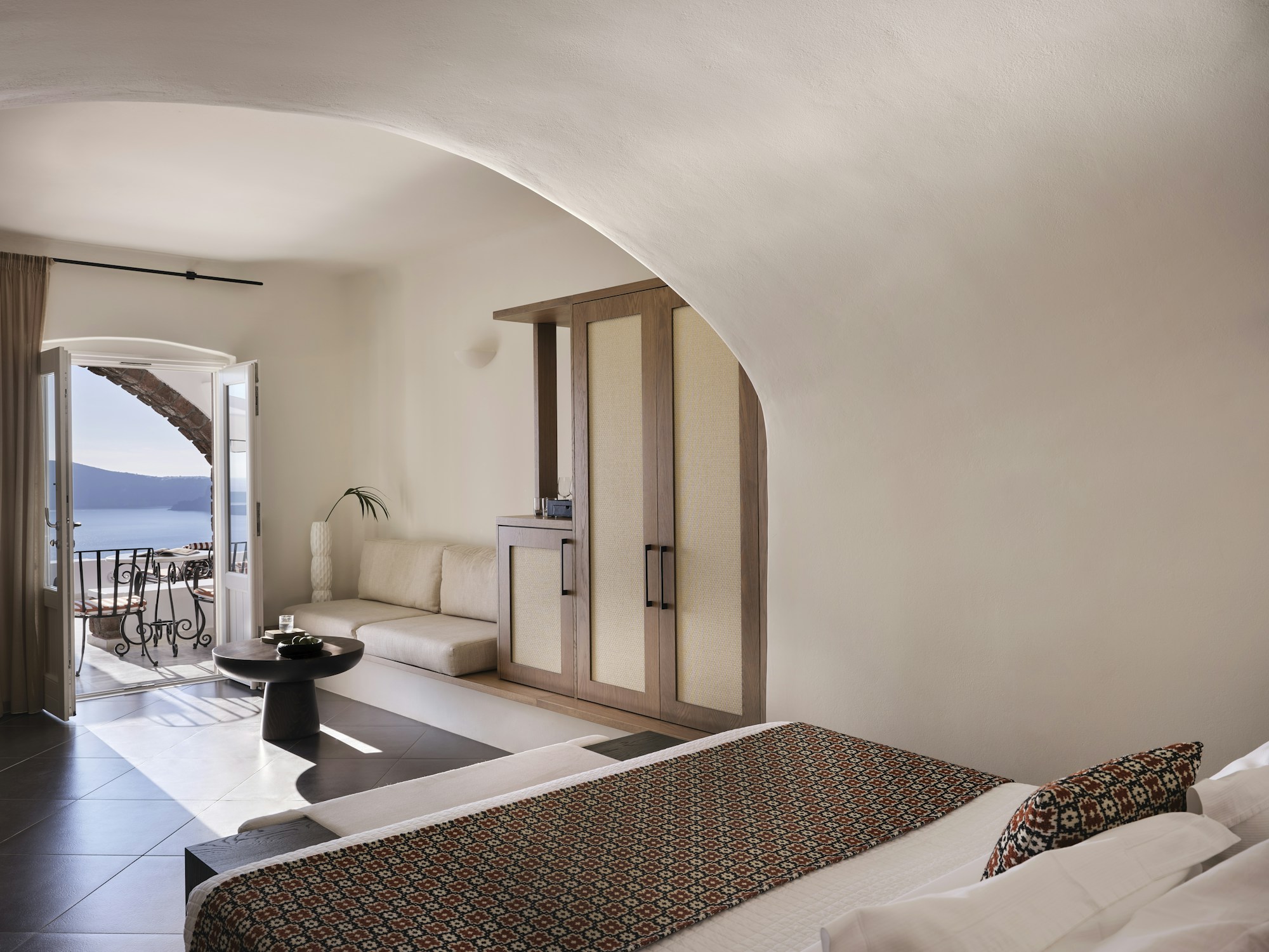 Senior Suite - Bedroom