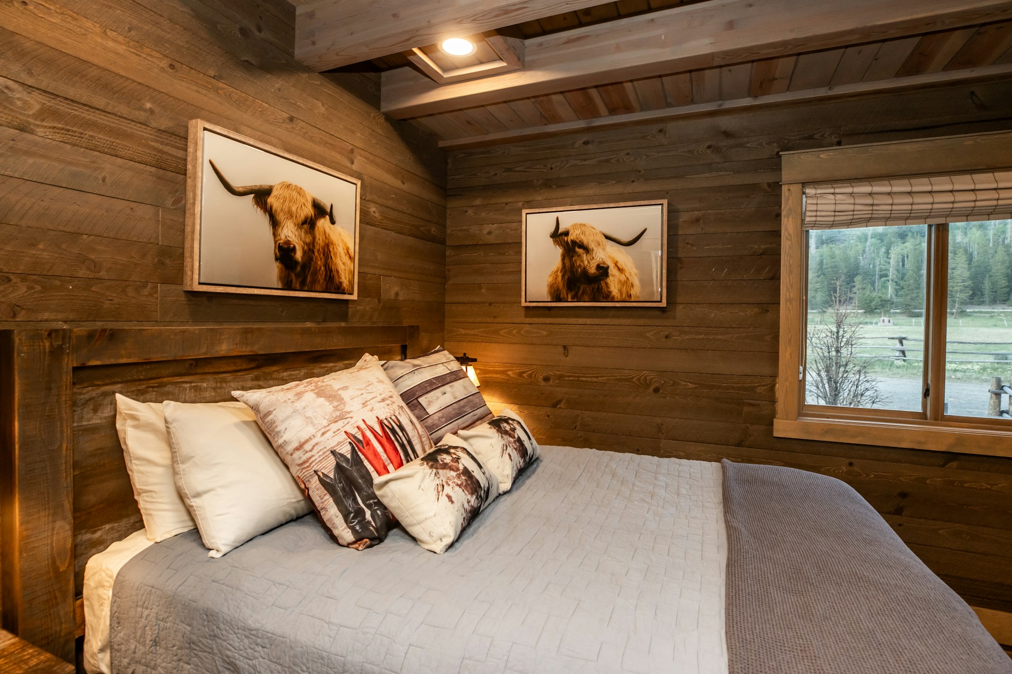 Bent River - Bedroom