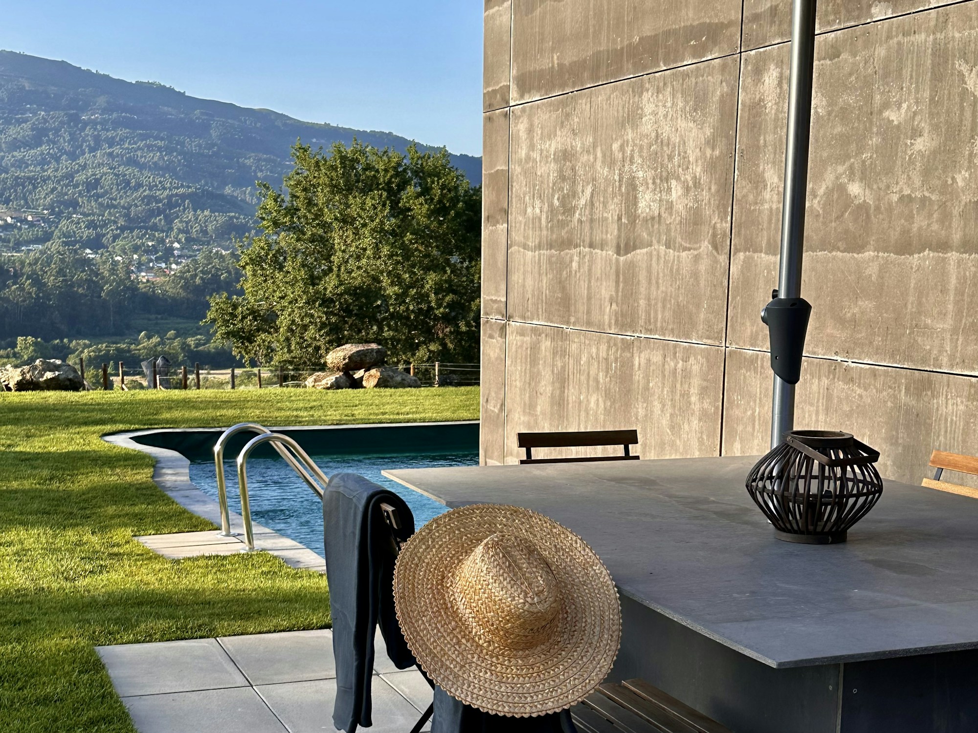 Exterior Pool Villa