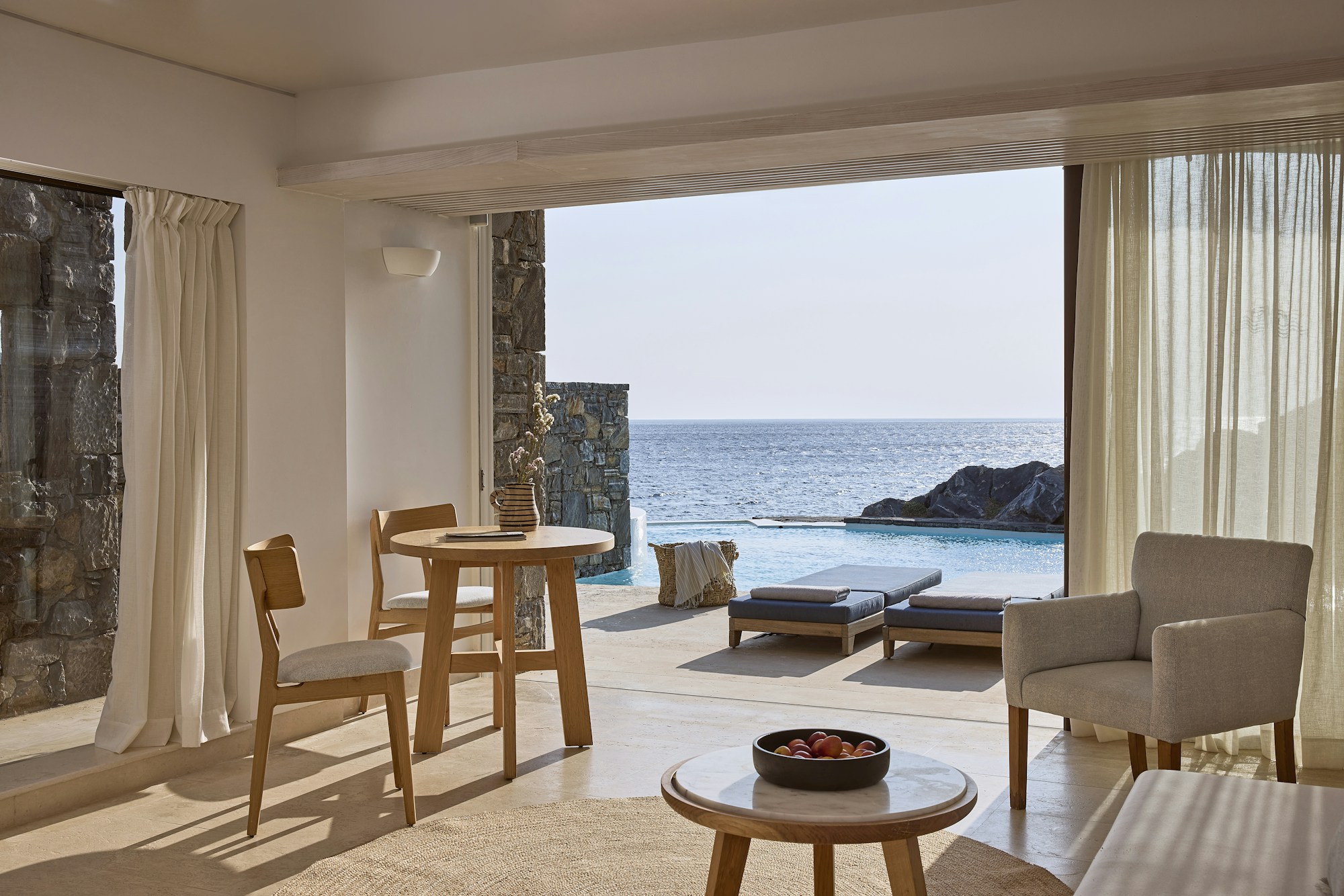 Club Studio Private Pool Seafront