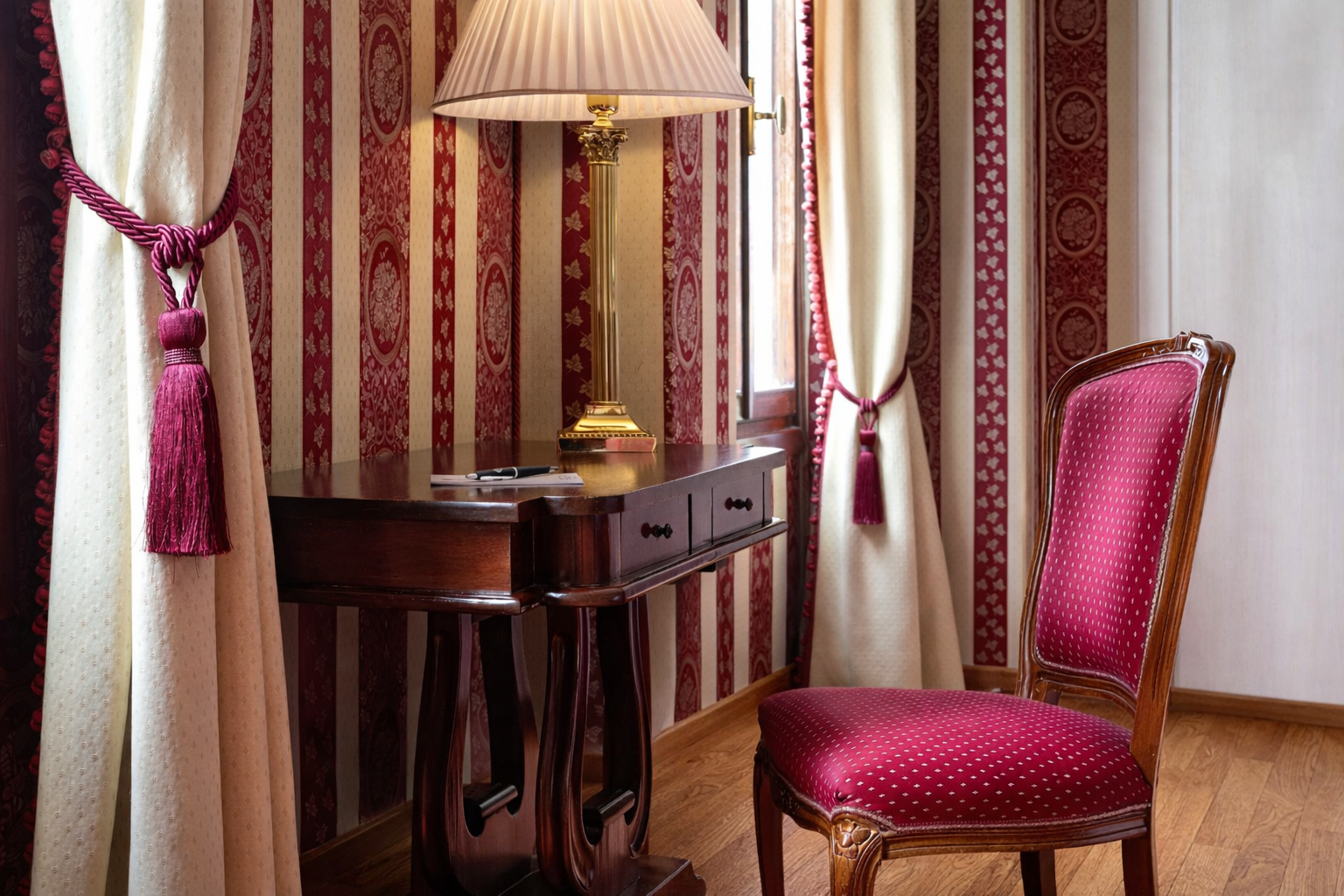 Superior Room - Room Details