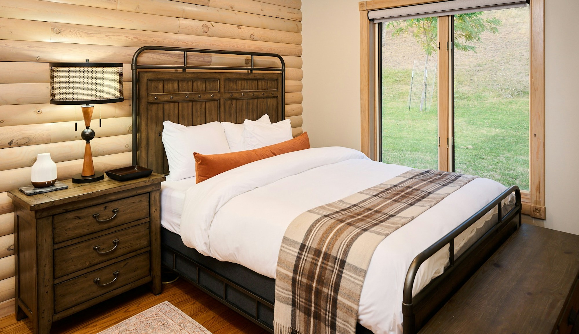 Elk Meadow Cottage Bedroom