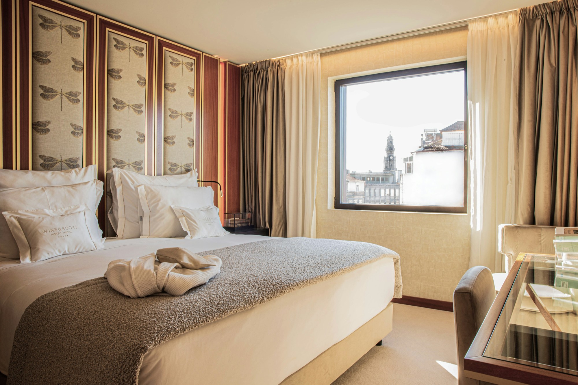 Superior - Bedroom
