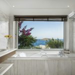 Bedroom Executive Spa Villa Daedalus ()