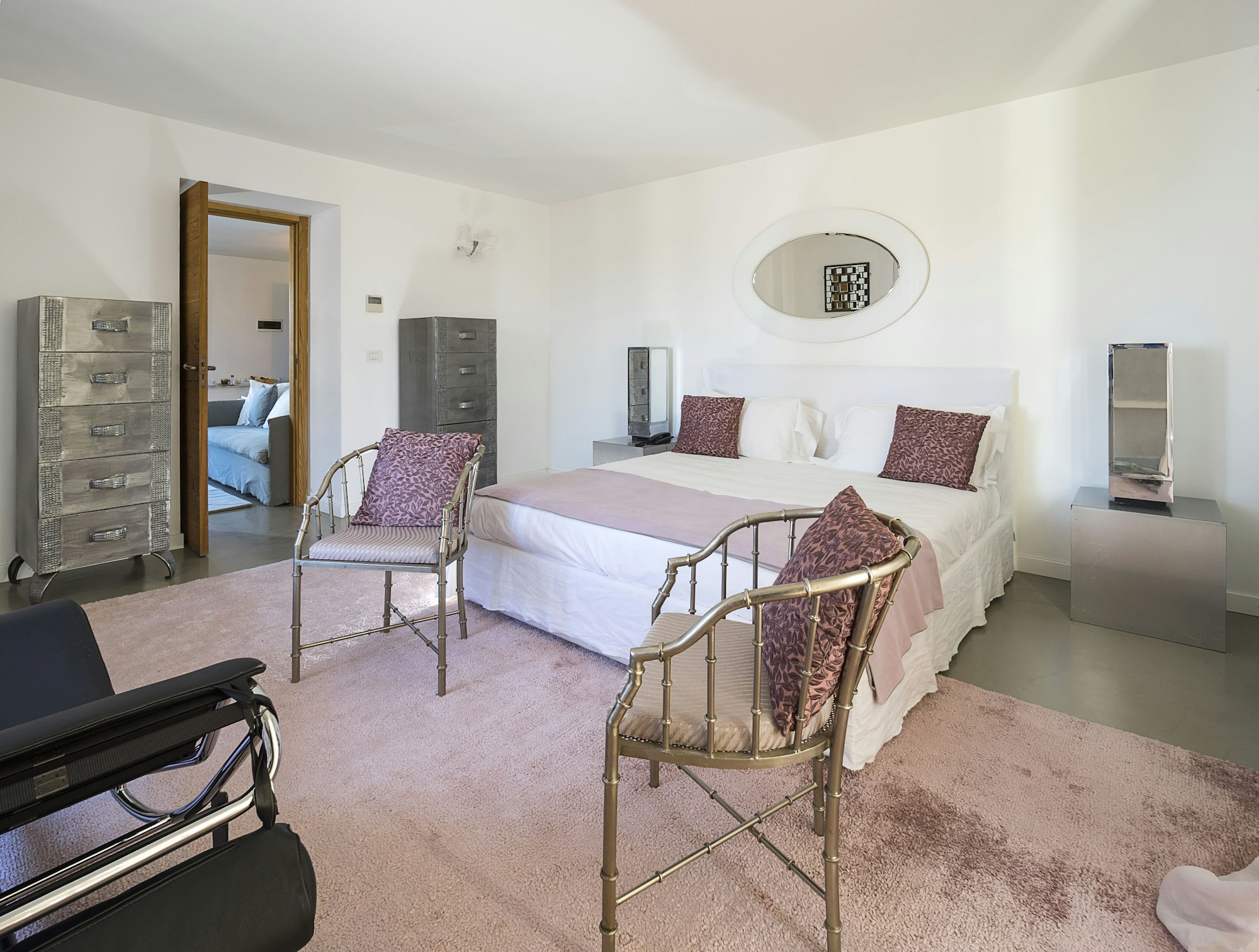 Exclusive Suite with private pool