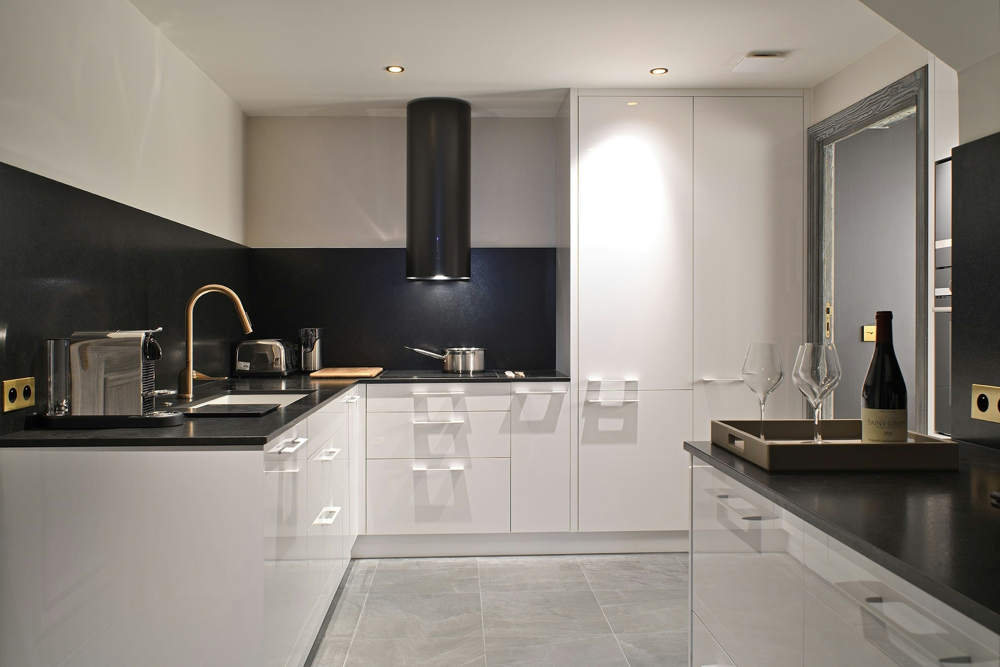 4 Bedroom Duplex Apartment Kitchen