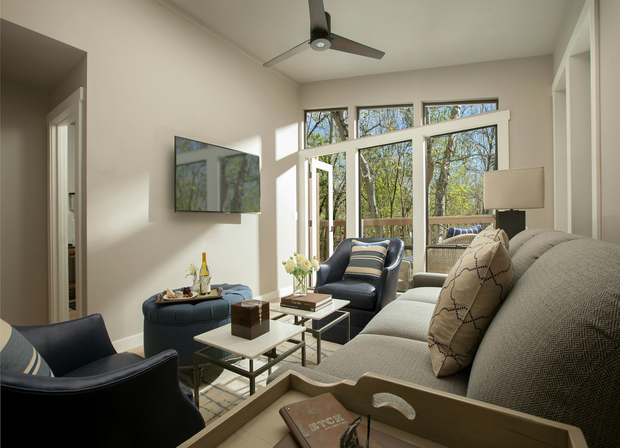 Creekhouse - Living Area